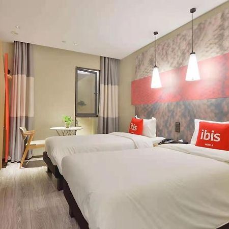 Ibis Shanghai North The Bund Zhoujiazui Road Exterior photo