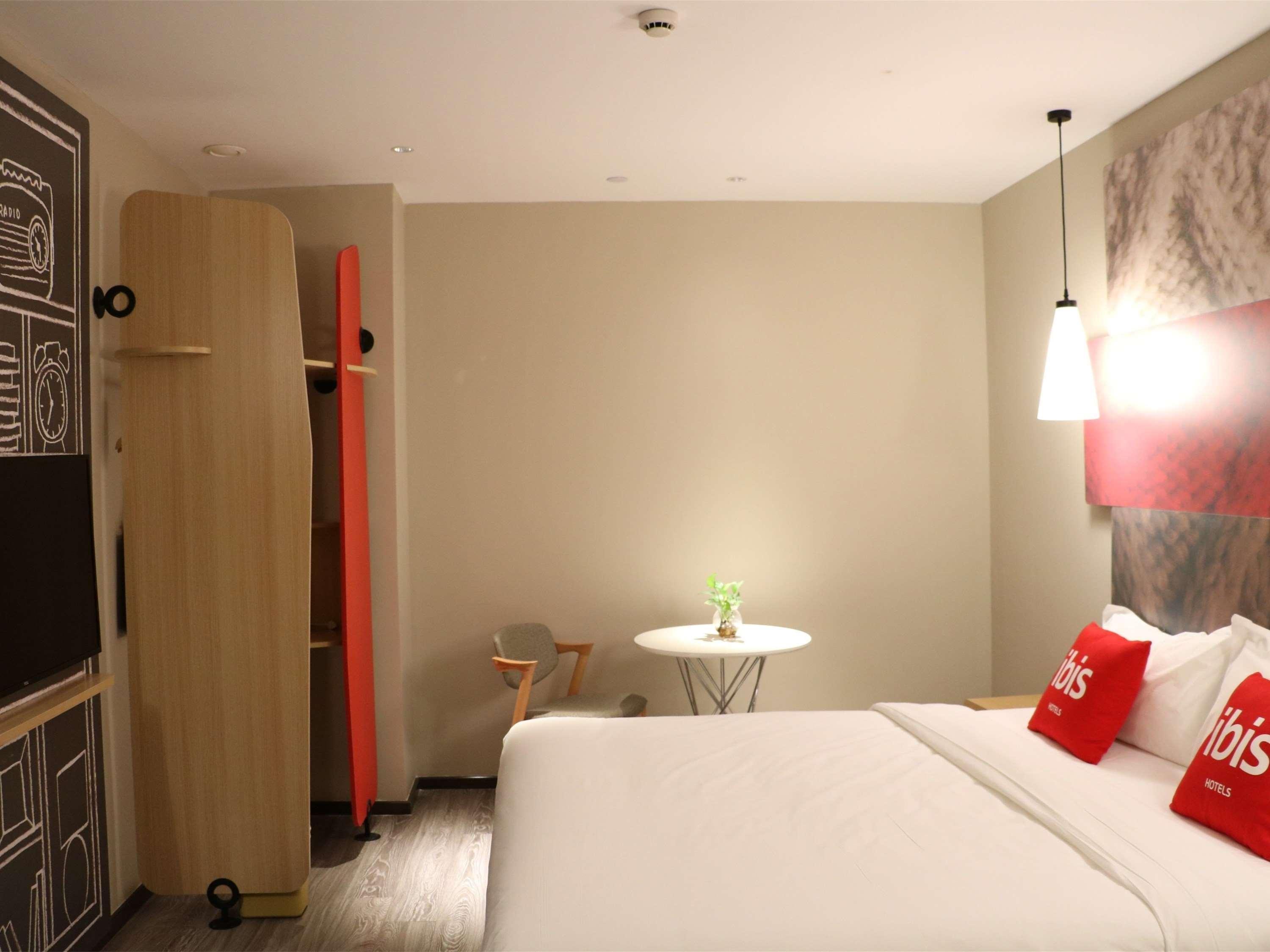 Ibis Shanghai North The Bund Zhoujiazui Road Exterior photo