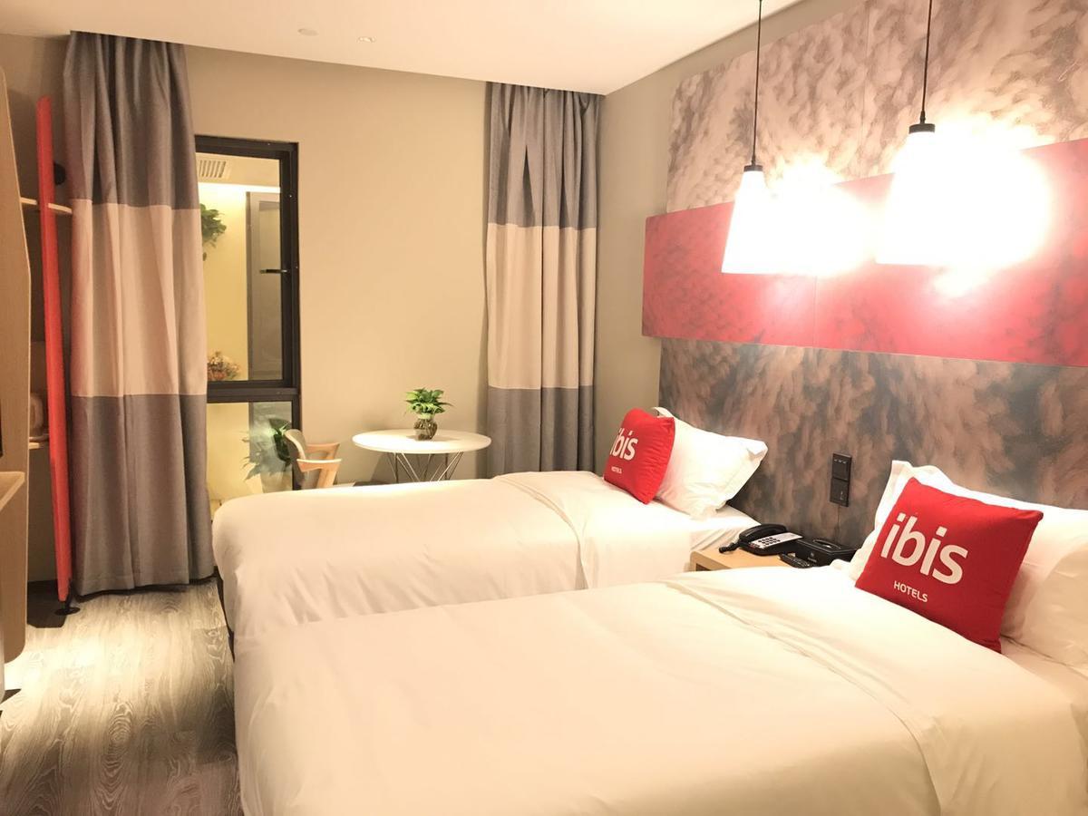 Ibis Shanghai North The Bund Zhoujiazui Road Exterior photo