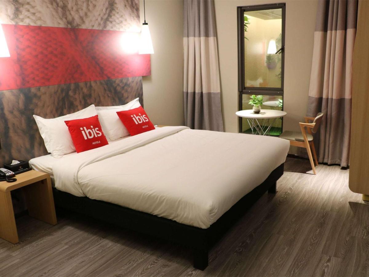Ibis Shanghai North The Bund Zhoujiazui Road Exterior photo